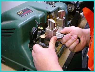 Advanced Locksmith Service Clearwater, FL 727-322-4086 - 18-key-making