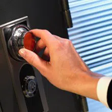 Advanced Locksmith Service Clearwater, FL 727-322-4086 - sb-com-01